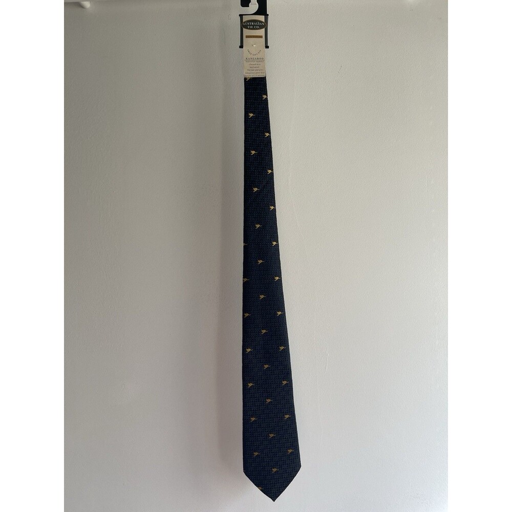 NWT Australian Tie Co Neck Tie Mens Blue Kangaroo Novelty Animal Print Jacquard - Picture 6 of 8